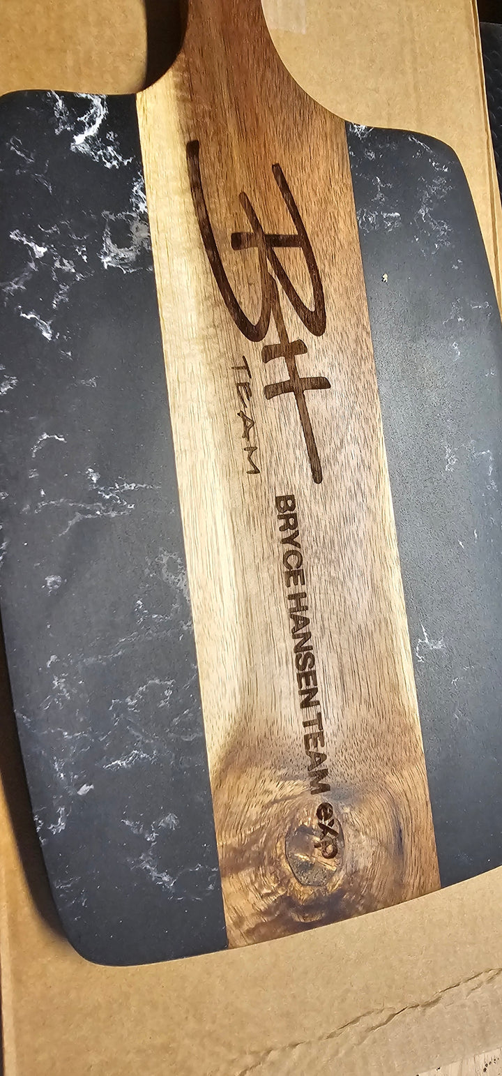 Custom Engraved Marble & Wood Cheese Board – Personalized Charcuterie Gift
